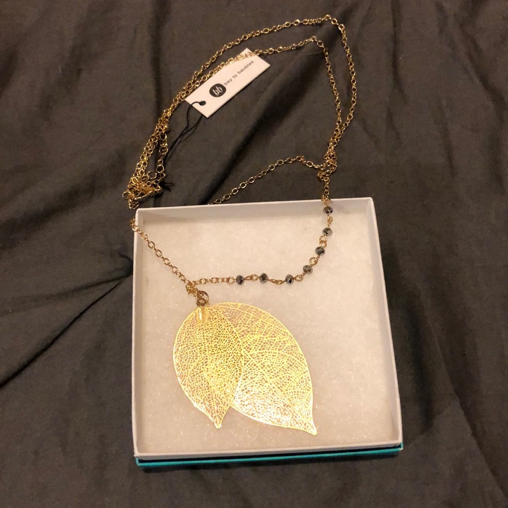 Bay to Baubles leaf necklace